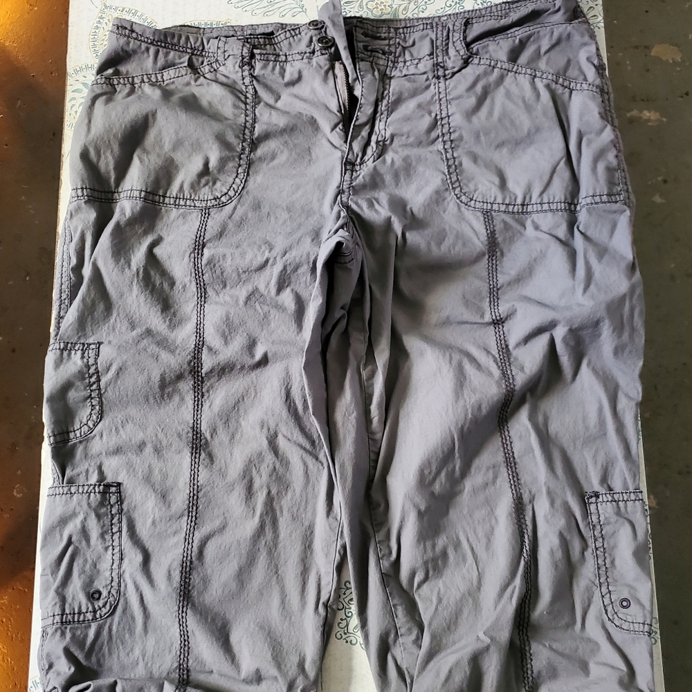Gray Capri's